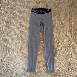 Nike pro compression leggings